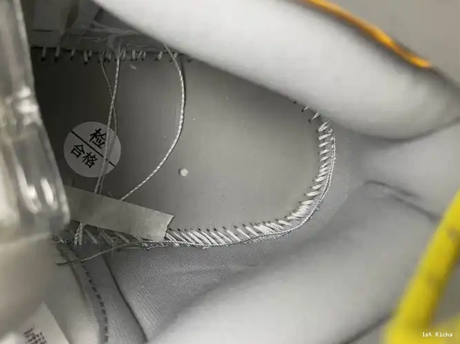 1st Kicks High CW6576-100 Jordan 1 Light Smoke Switch Air 0612